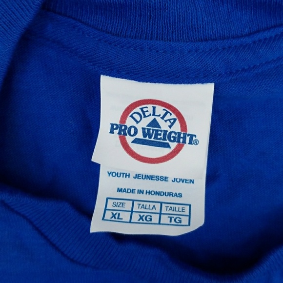 NBA Store Boys GSW FINALS CHAMPIONS NWT SHIRT - Picture 3 of 4